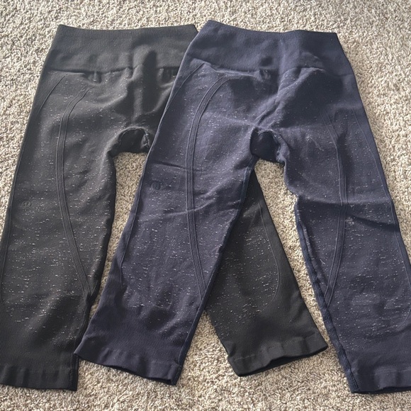 bundle of cropped lululemon leggings - Picture 1 of 1